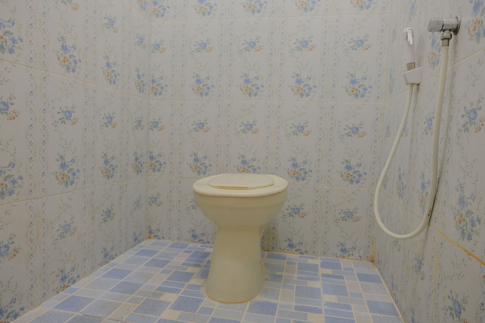 Basic Single Room photo 2