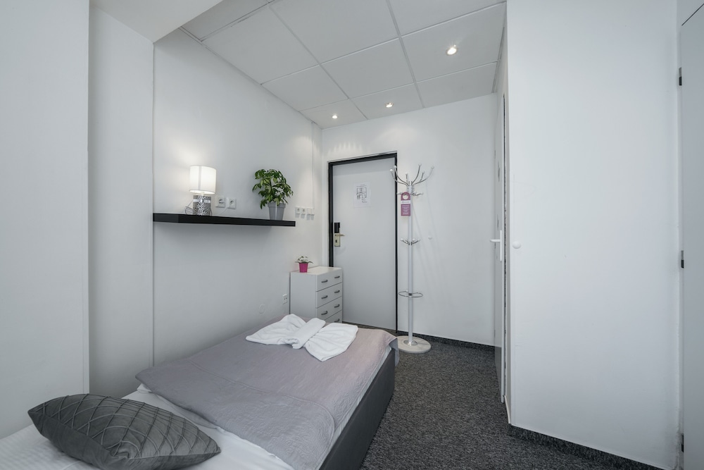 Economy Single Room, photo 7