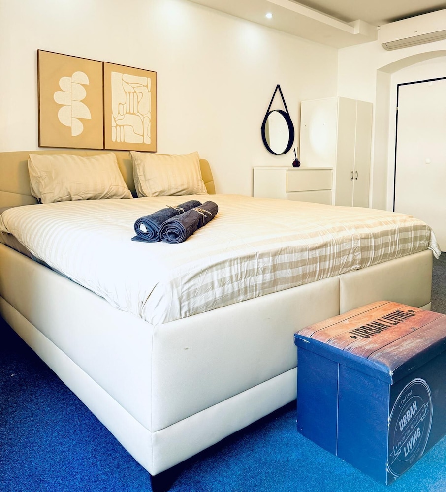 Basic Room
