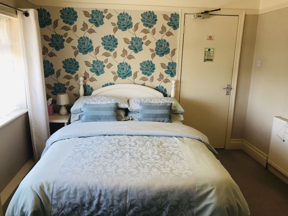 Double Room, Private Bathroom (Room 3) photo 2