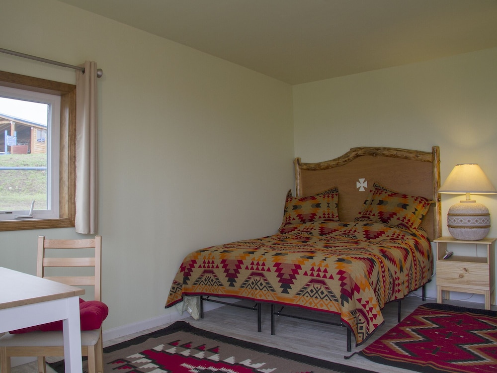 Traditional Cabin, Private Bathroom (Buffalo-Cabin #2) photo 2