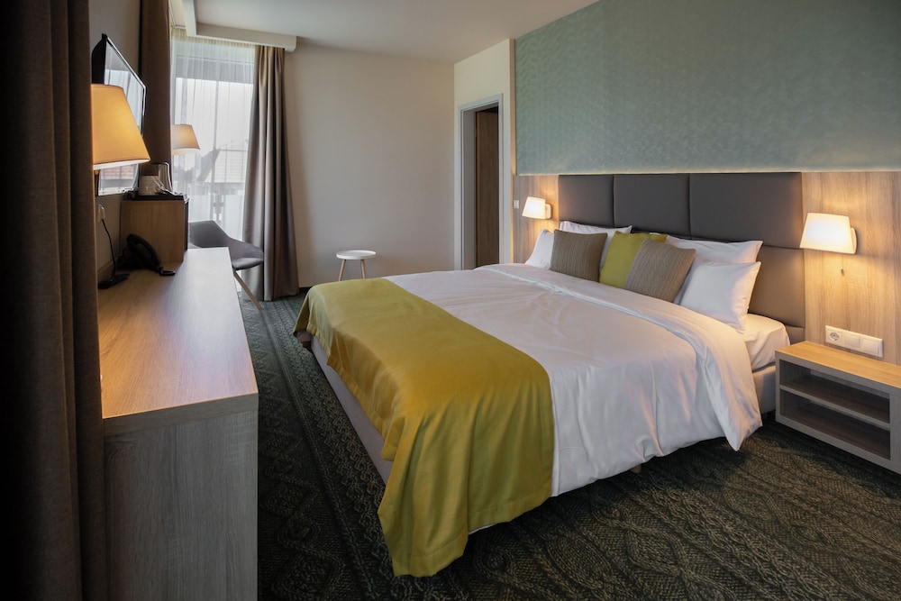 Double Room, Balcony, Courtyard View