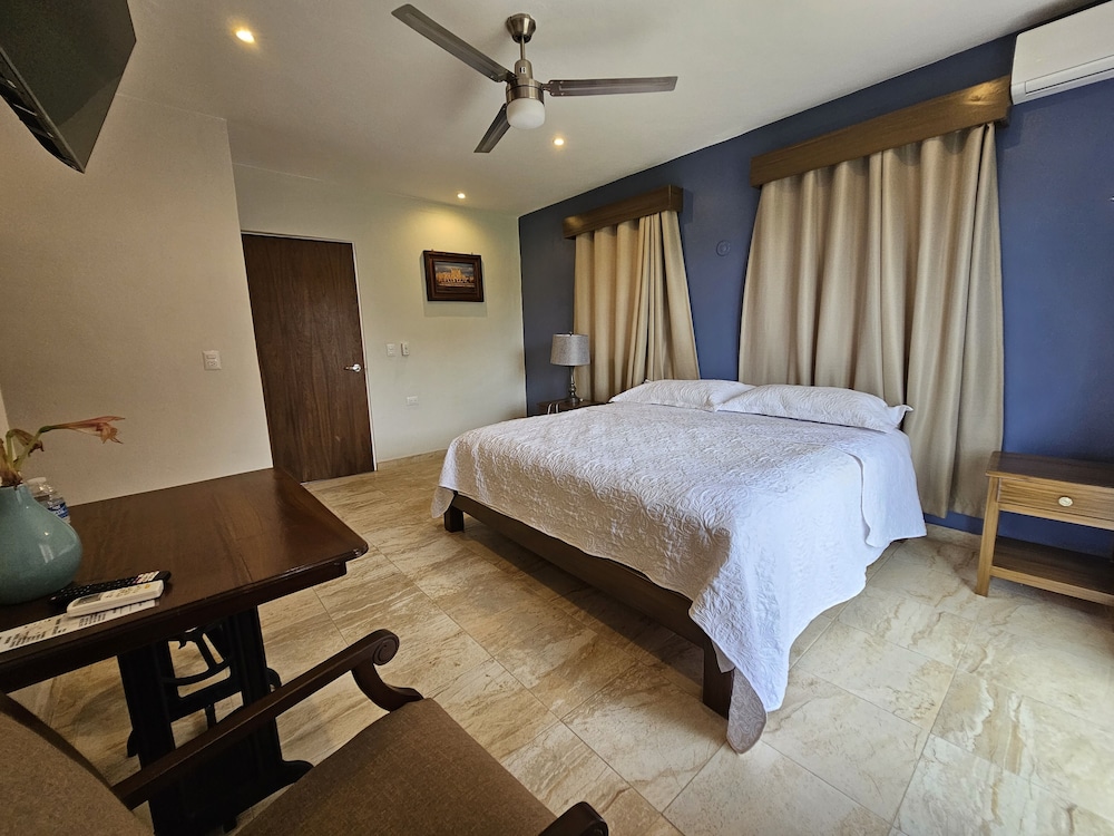 Deluxe Double Room - Photo 1