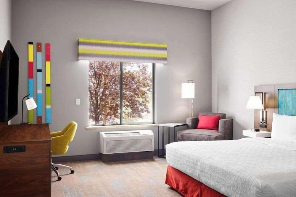 Room, 1 King Bed, Accessible, Non Smoking - Photo 1
