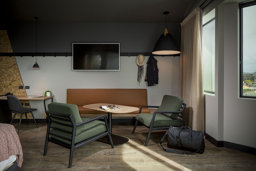 Treetops Room photo 3