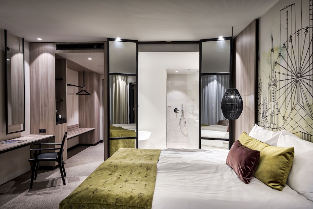 Deluxe Quadruple Room (Safari) photo 3