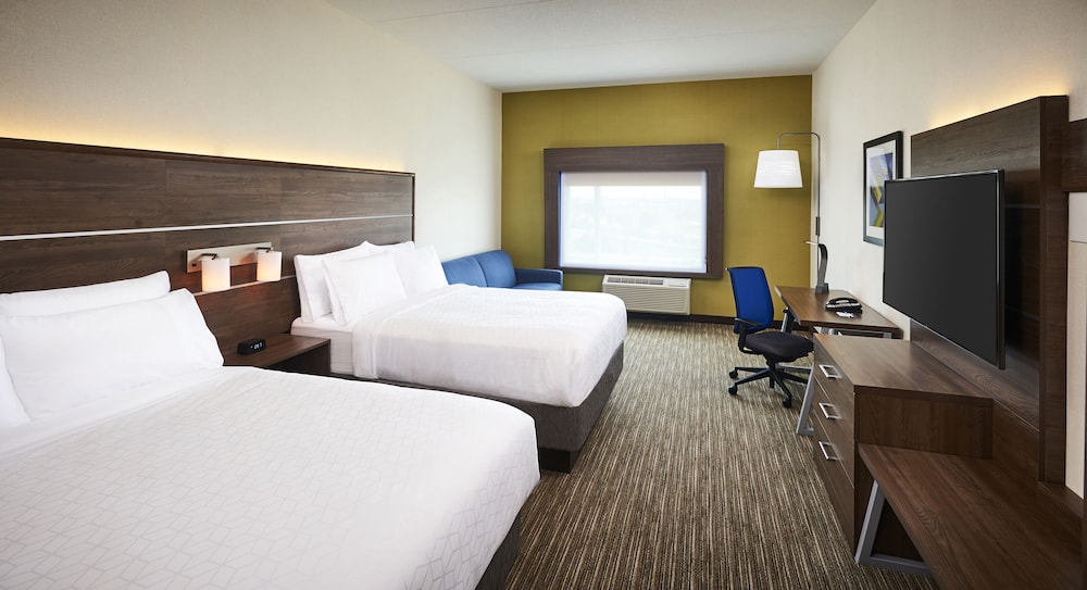 Suite, Multiple Beds (Extra Living Area) photo 1
