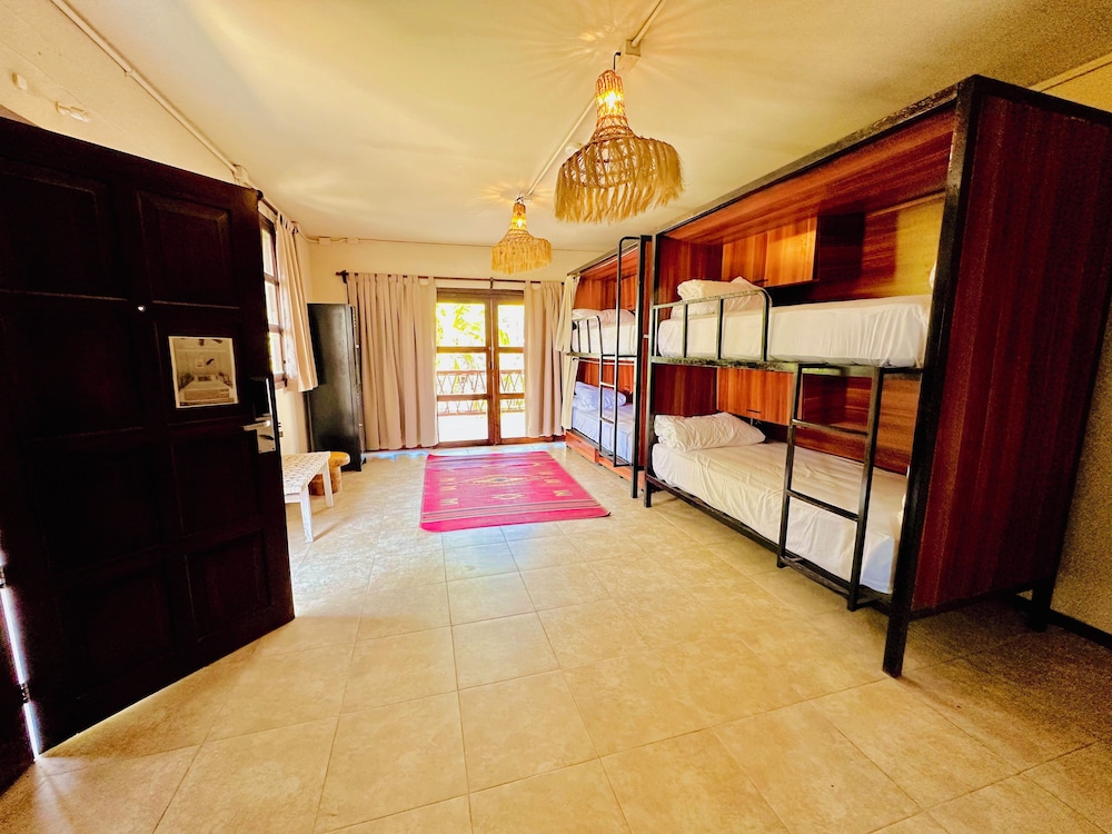 Family Room, Garden View