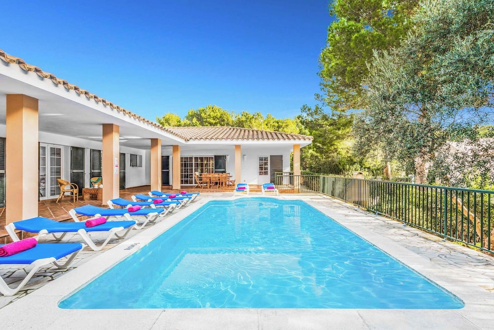 Villa (4 Habitaciones)