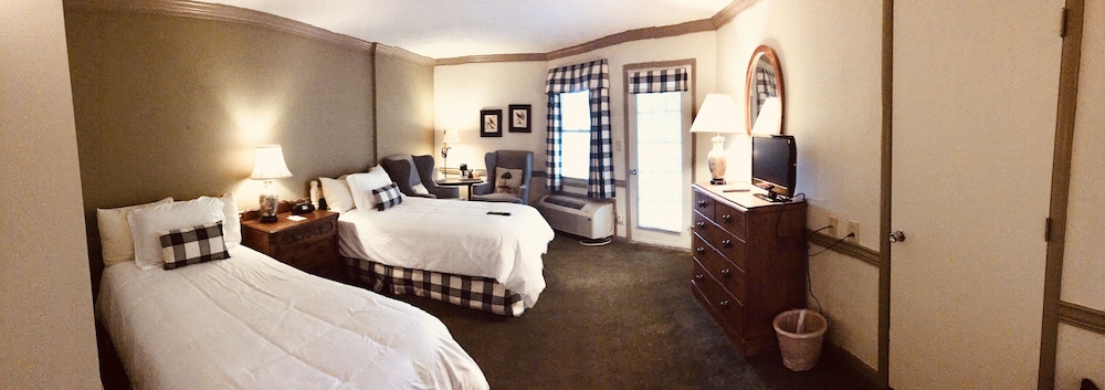 Classic Twin Room, Multiple Beds photo 2
