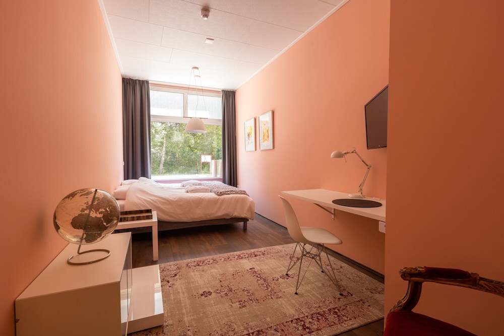 Business Room