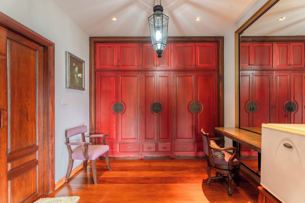Royal Suite - Photo 8