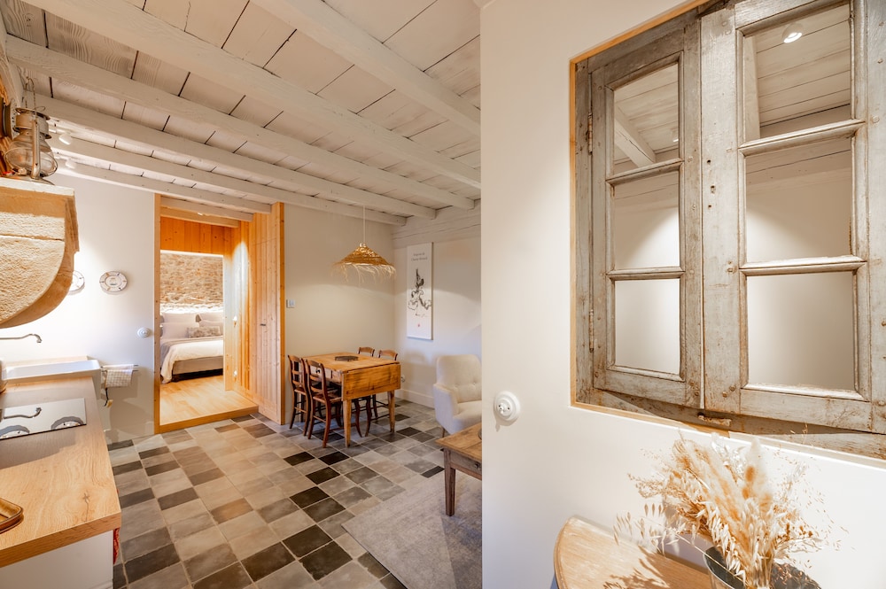 Romantic Apartment, Garden View (Appartement du Paradis) photo 2