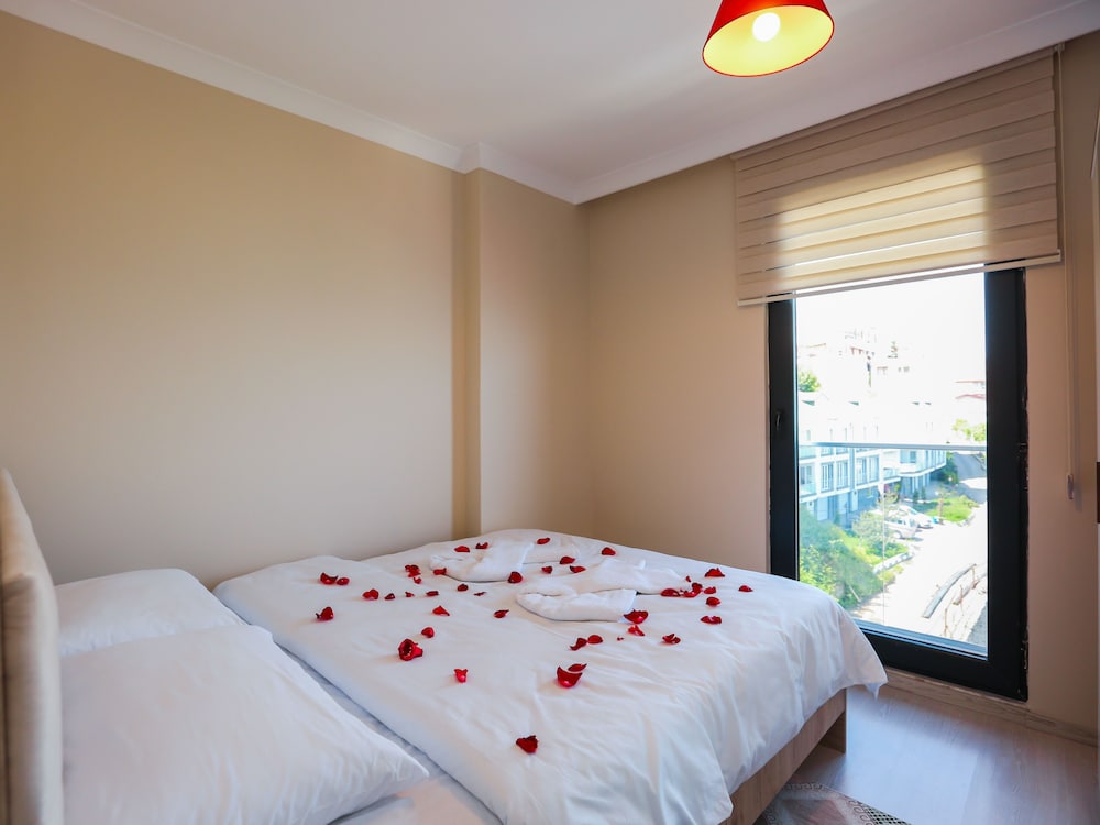 Apartment, 2 Bedrooms, Sea View - Photo 10