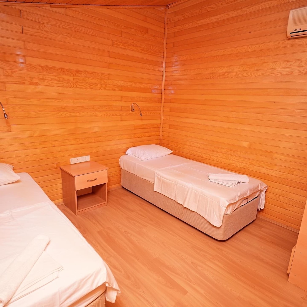 Bungalow, 2 Bedrooms photo 1