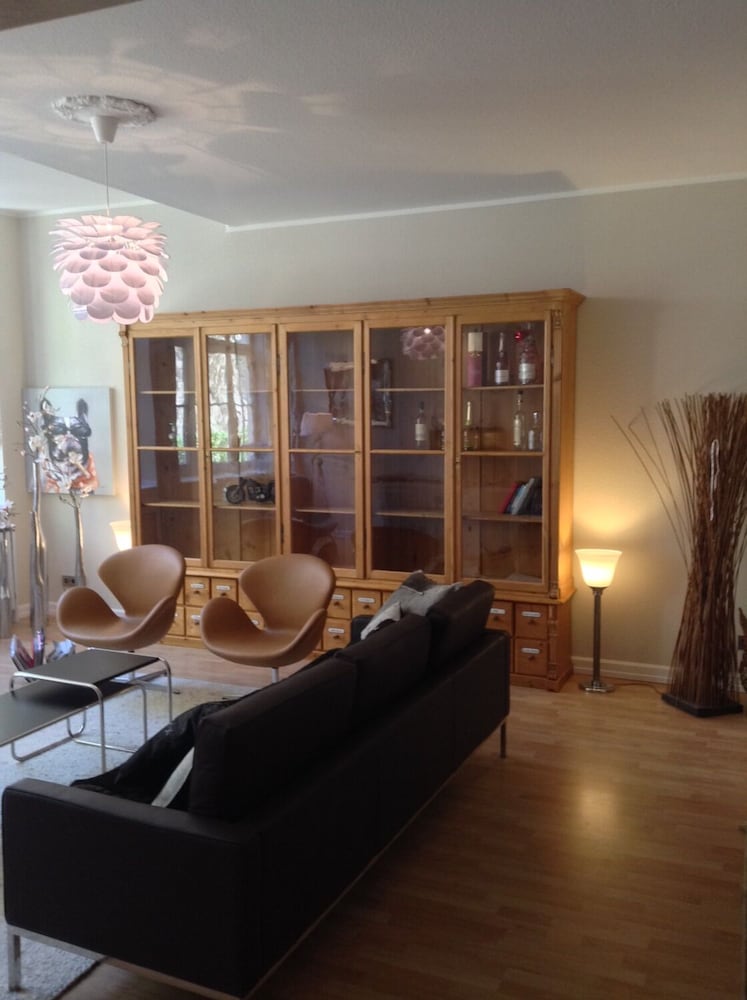 Carl Suites Deluxe