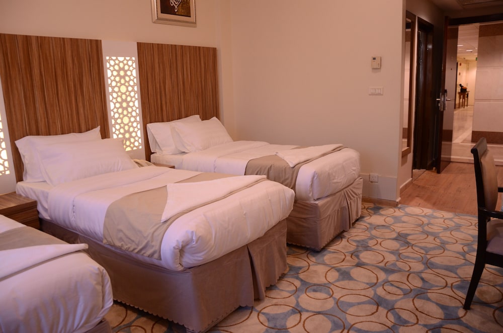Basic Triple Room - Photo 9