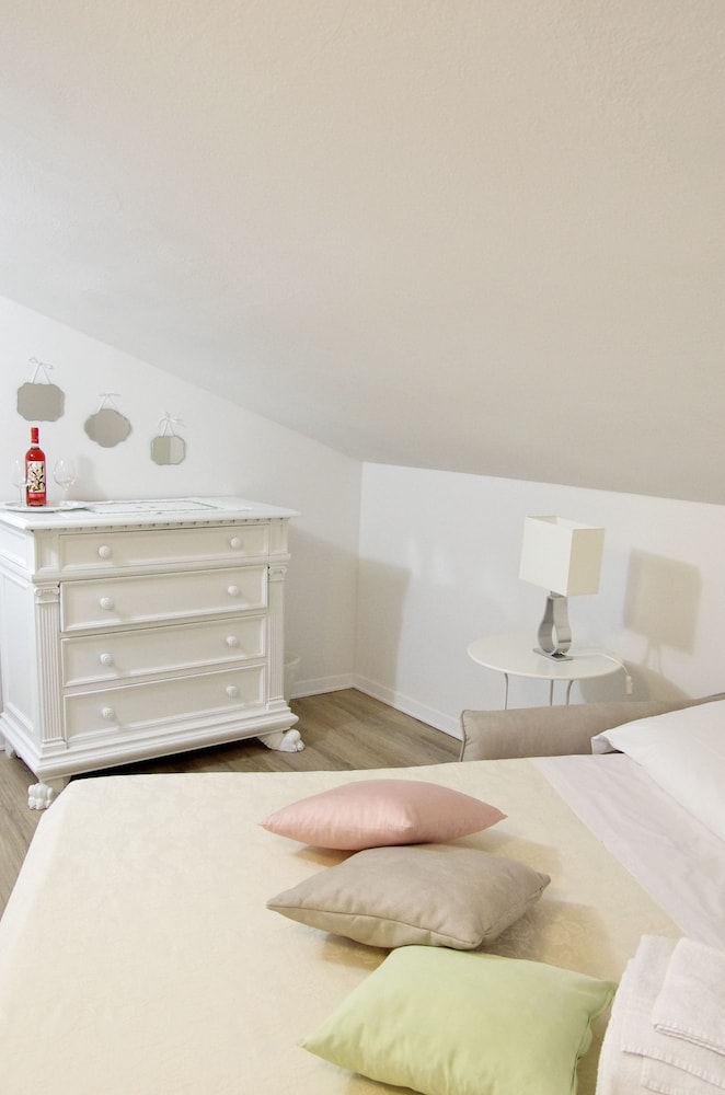 Deluxe Room, Balcony photo 2