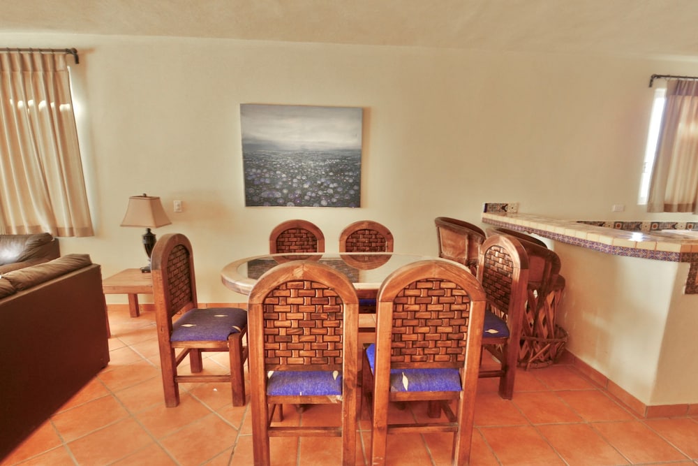 Two Bedroom parcial Ocean View photo 2