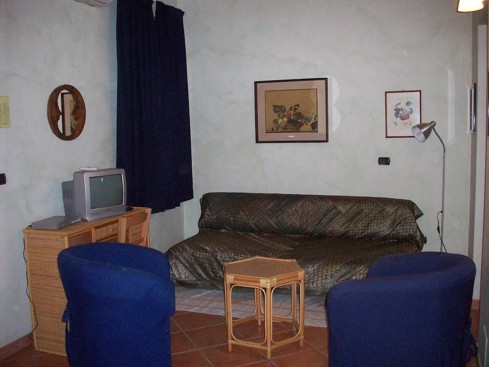 Standard Room, 1 Double Bed photo 2