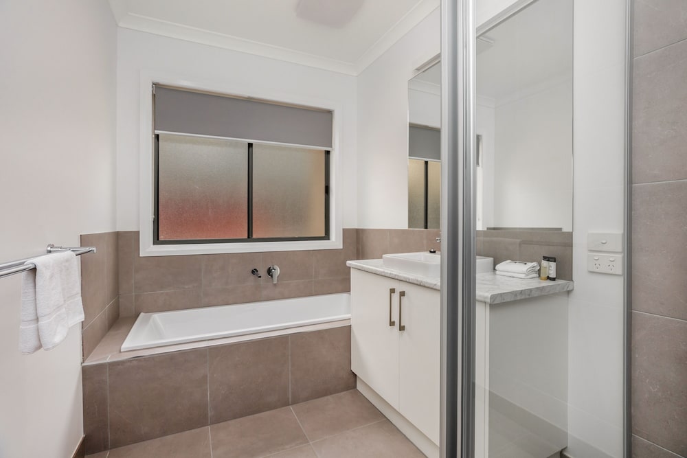 Three Bedroom Apartment photo 3