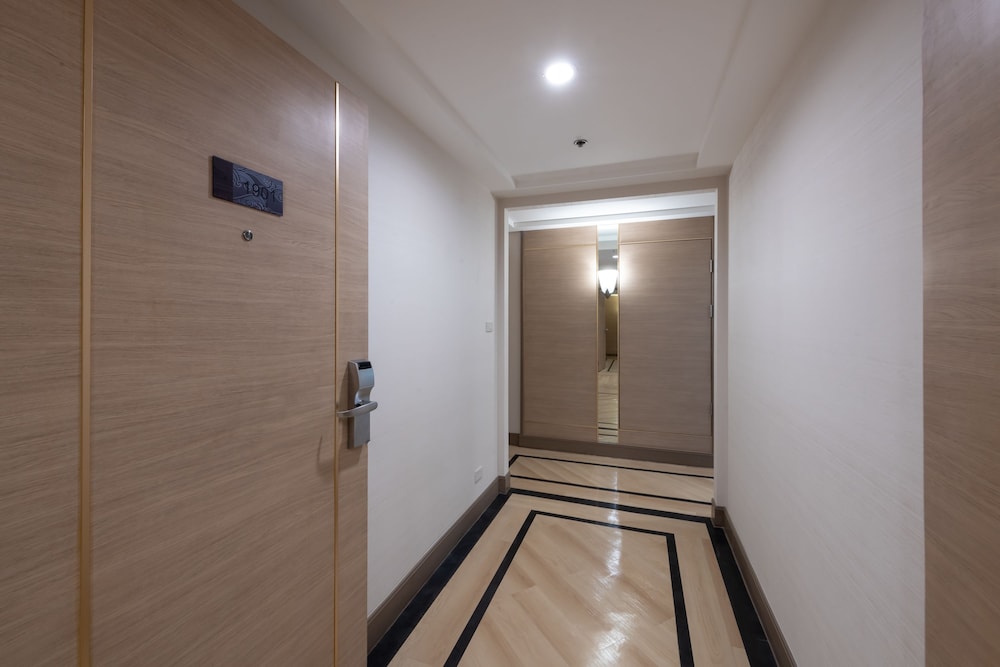 Deluxe Suite, 2 Bedrooms thumbnail 5