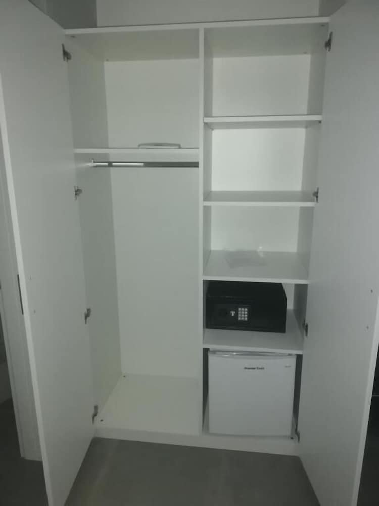 Deluxe Suite, 1 Bedroom - Photo 10