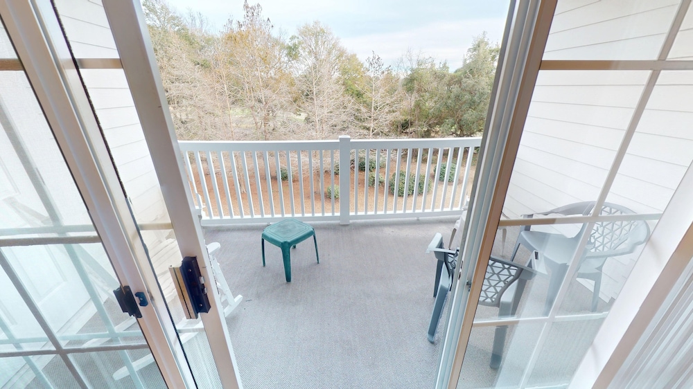 Condo, 2 Bedrooms