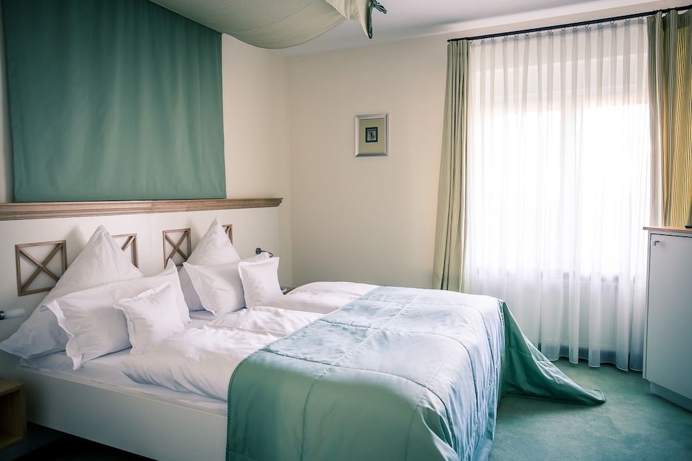 Standard Single Room (Guest House)