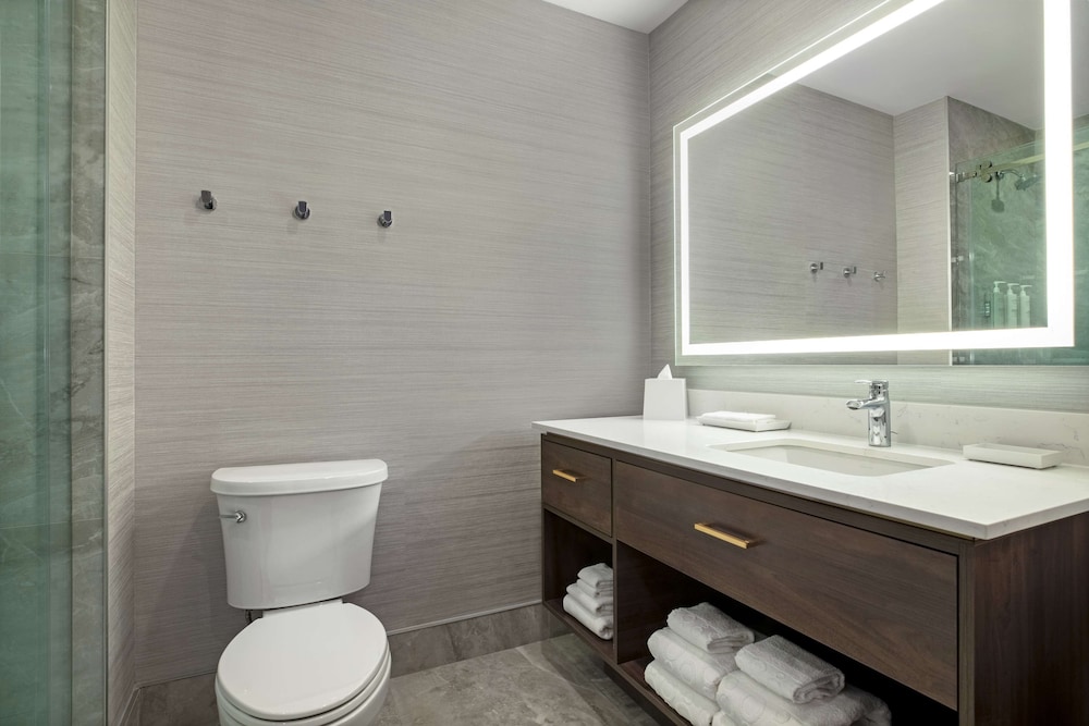 Basic Studio Suite, 2 Queen Beds - Photo 5