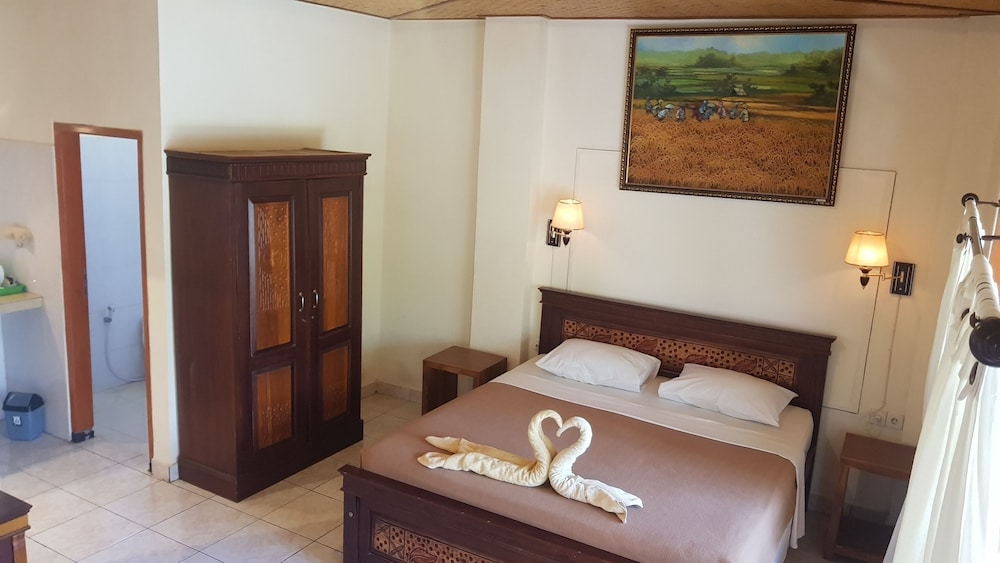 Standard Double Room, 1 Bedroom, Pool View photo 3