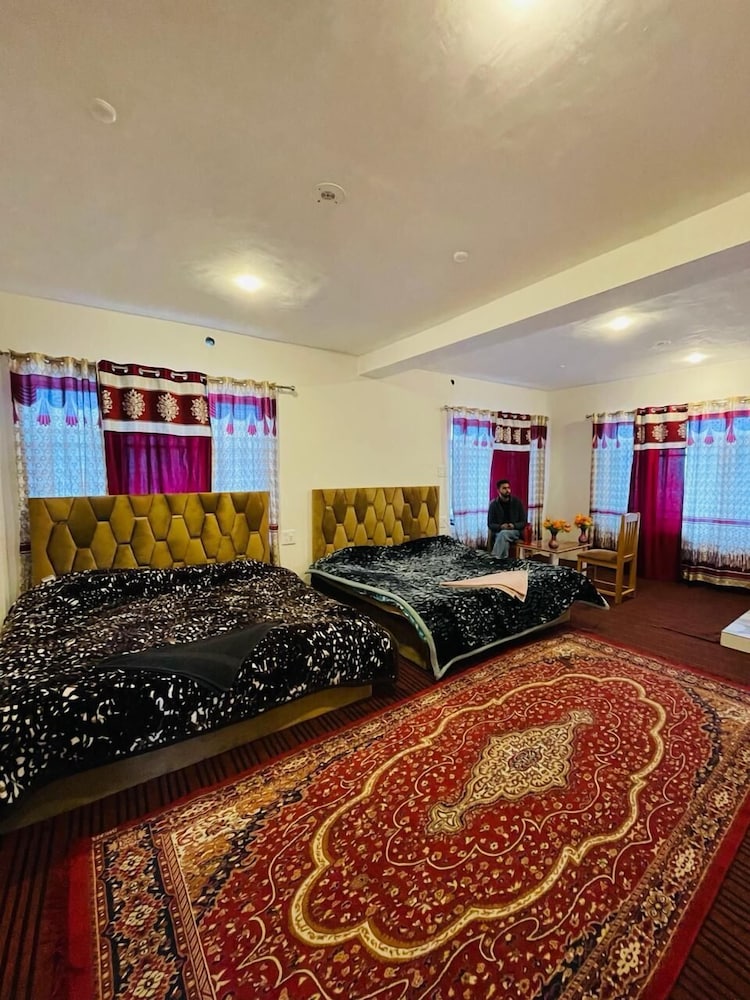Deluxe Quadruple Room, Mountain View photo 3