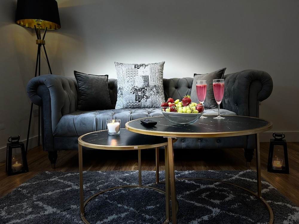 Executive Apartment, Ensuite, City View (Apt 3) - Photo 12
