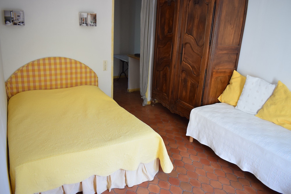 Triple Room, Ensuite, Courtyard View (Chambre 2nd étage)