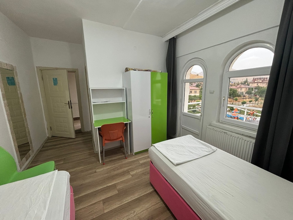 Comfort Room, Park View photo 1