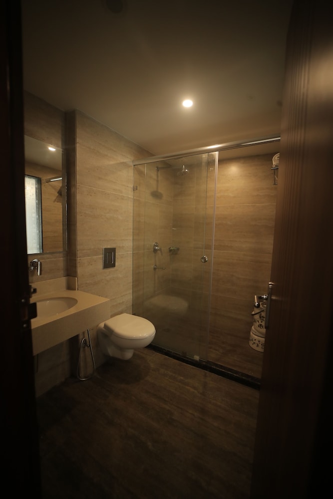 Executive Room - Photo 3