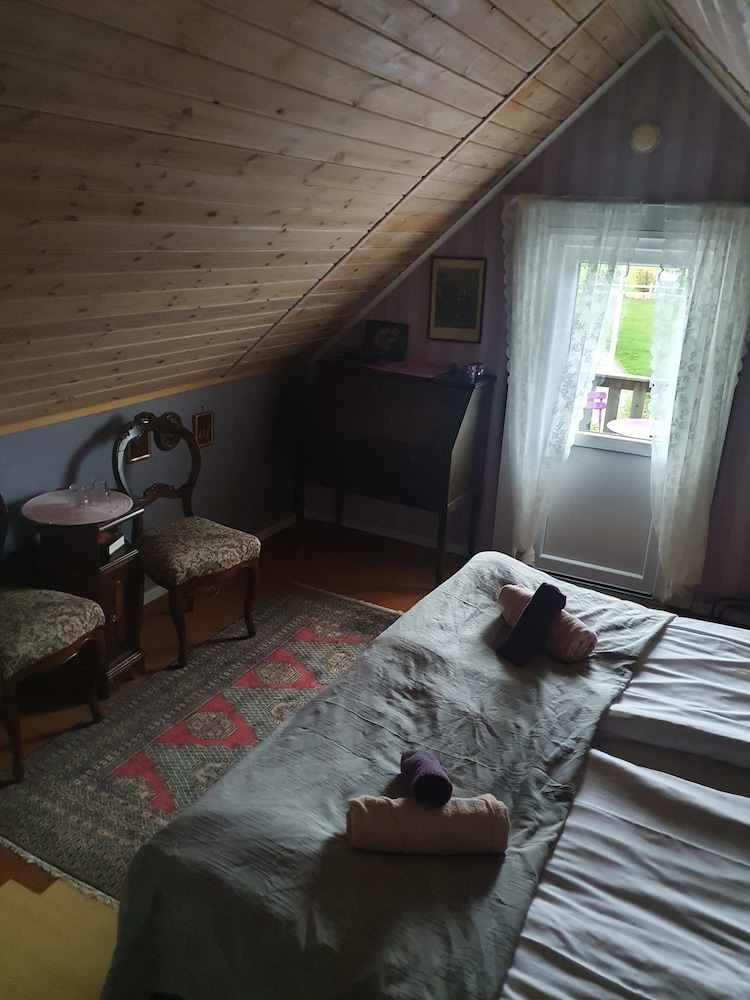 Double Room, Shared Bathroom photo 2