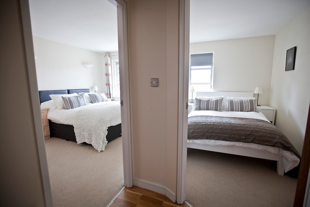 City Apartment, 2 Bedrooms, Non Smoking, City View photo 3