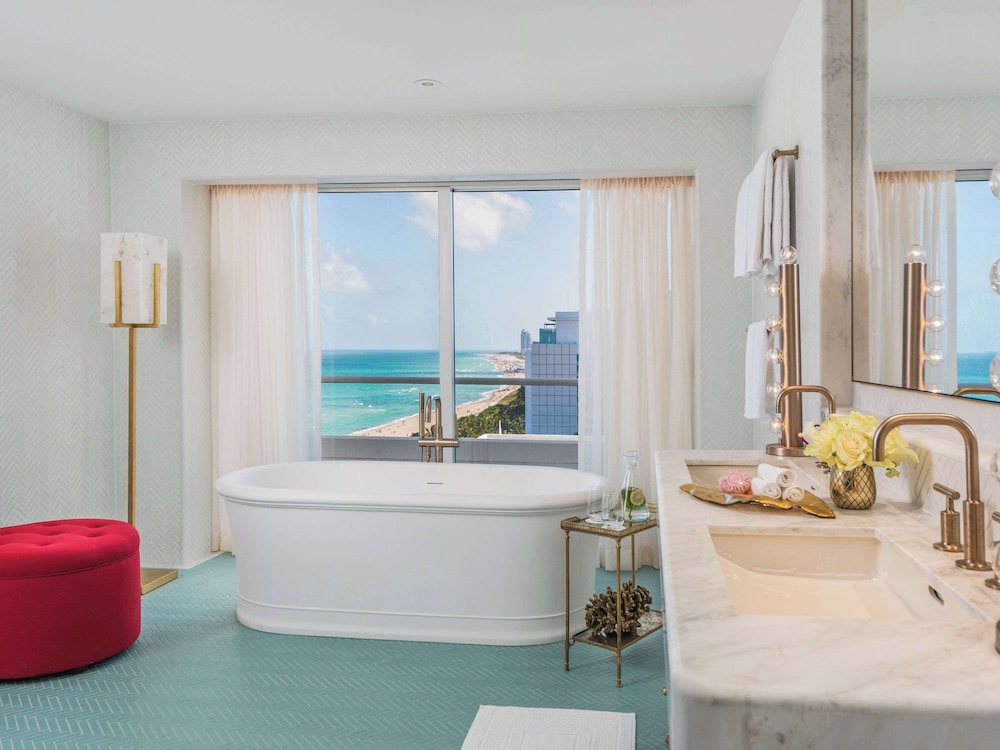 Premier Oceanfront 3 Bedroom Suite