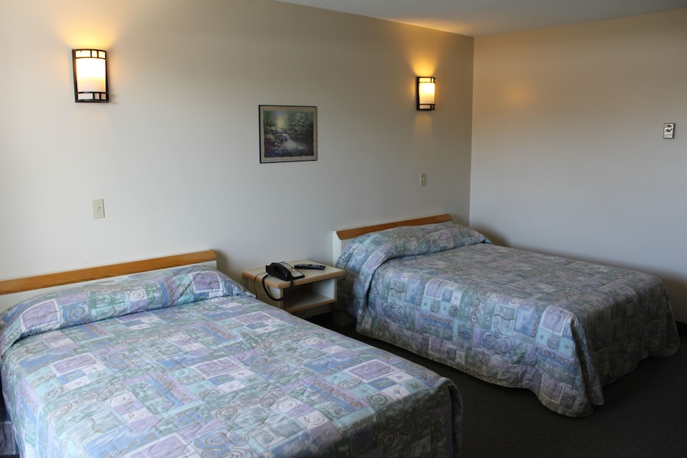 Standard Room, 2 Double Beds, Non Smoking photo 3