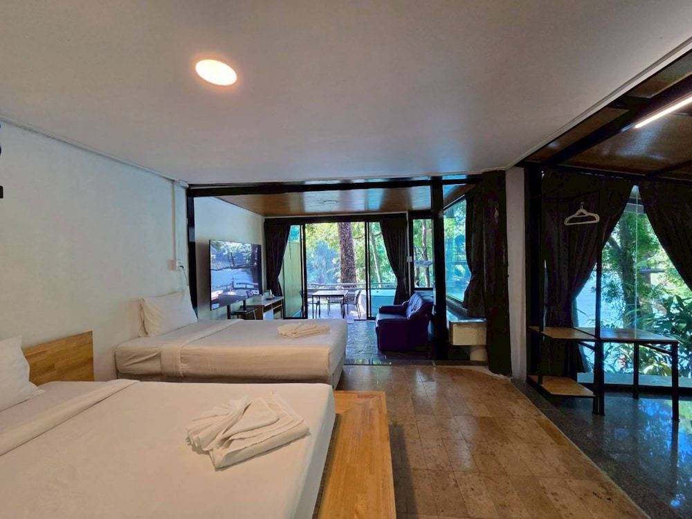 Deluxe Triple Room - Photo 4