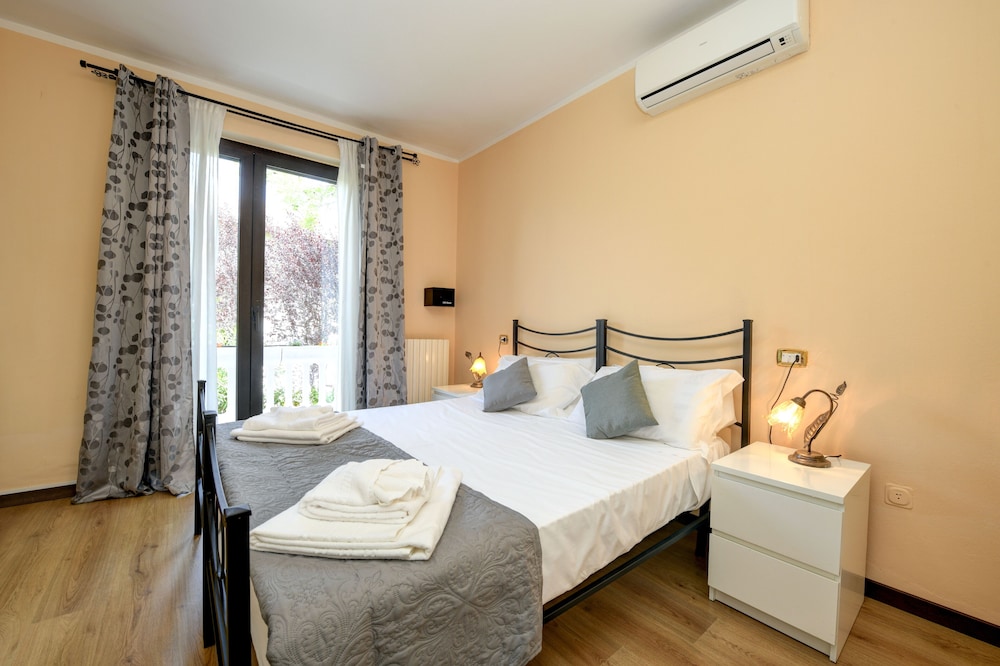 Deluxe Room, 1 Bedroom, Garden View