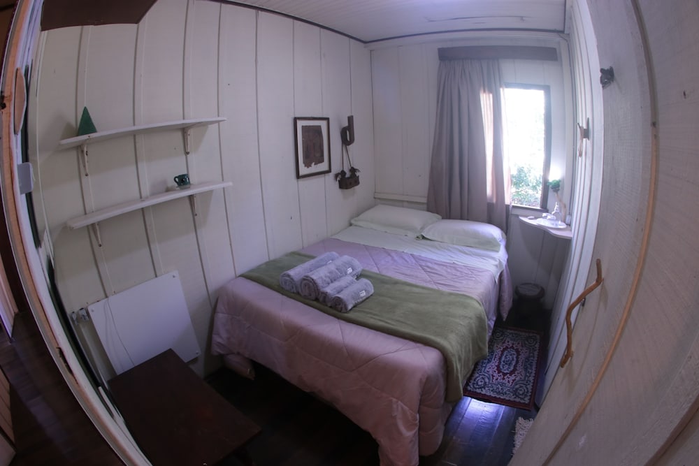 Suíte 2 (Casa Laranjeiras) photo 1