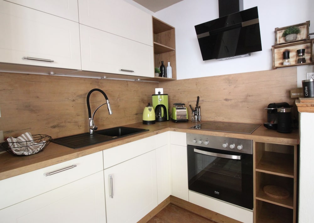 Apartment, 2 Bedrooms, Ground Floor photo 2