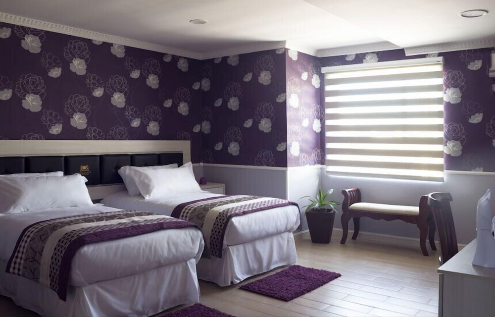Superior Double Room, 2 Twin Beds, Private Bathroom photo 2
