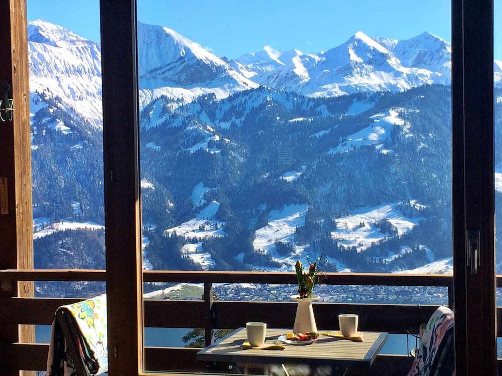 Deluxe Single Room, Balcony (Lake & Mountain View) photo 3