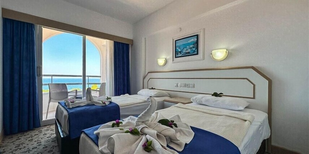 Comfort Room, Balcony, Sea View