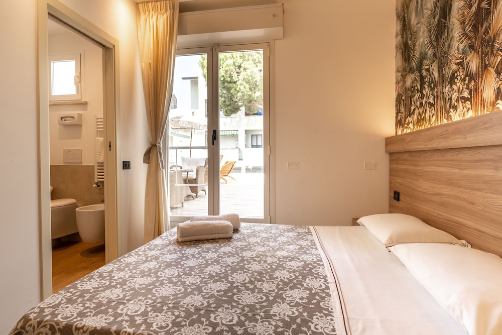 Comfort Double Room (Garden)
