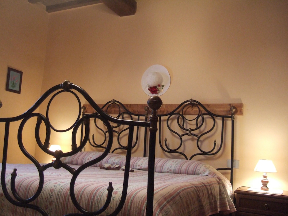 Classic Apartment photo 1