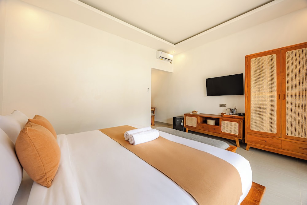 Deluxe Room, Garden View - Photo 2